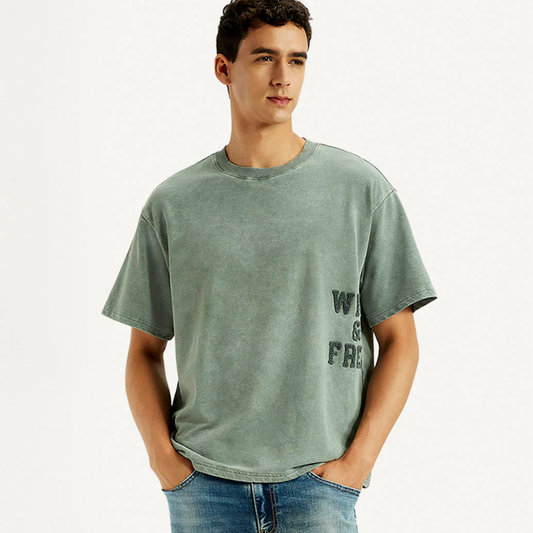 Men's Embroidered Green Boxy Levi's T-shirt