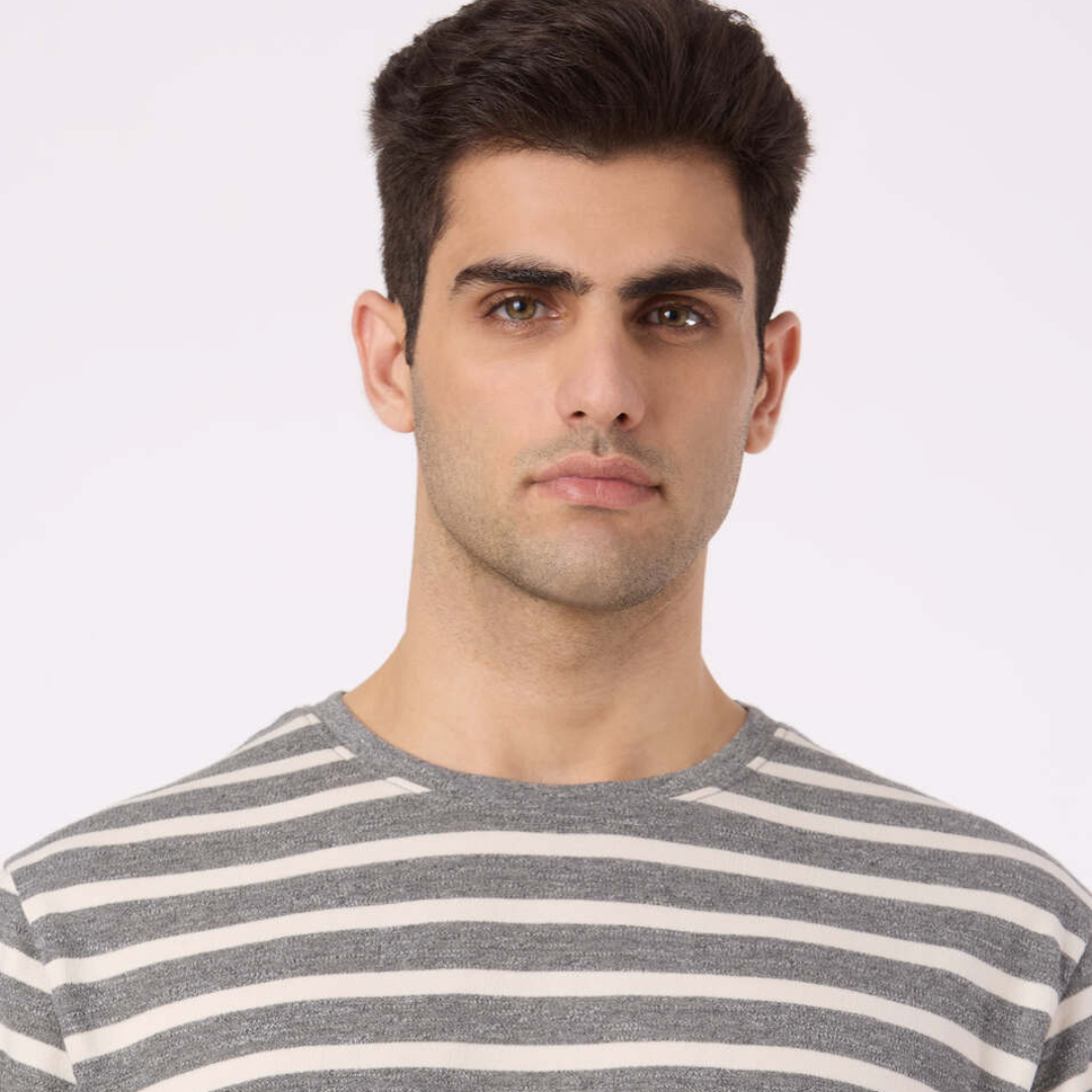 Men Grey Horizontal Stripe Relaxed Fit T-shirt