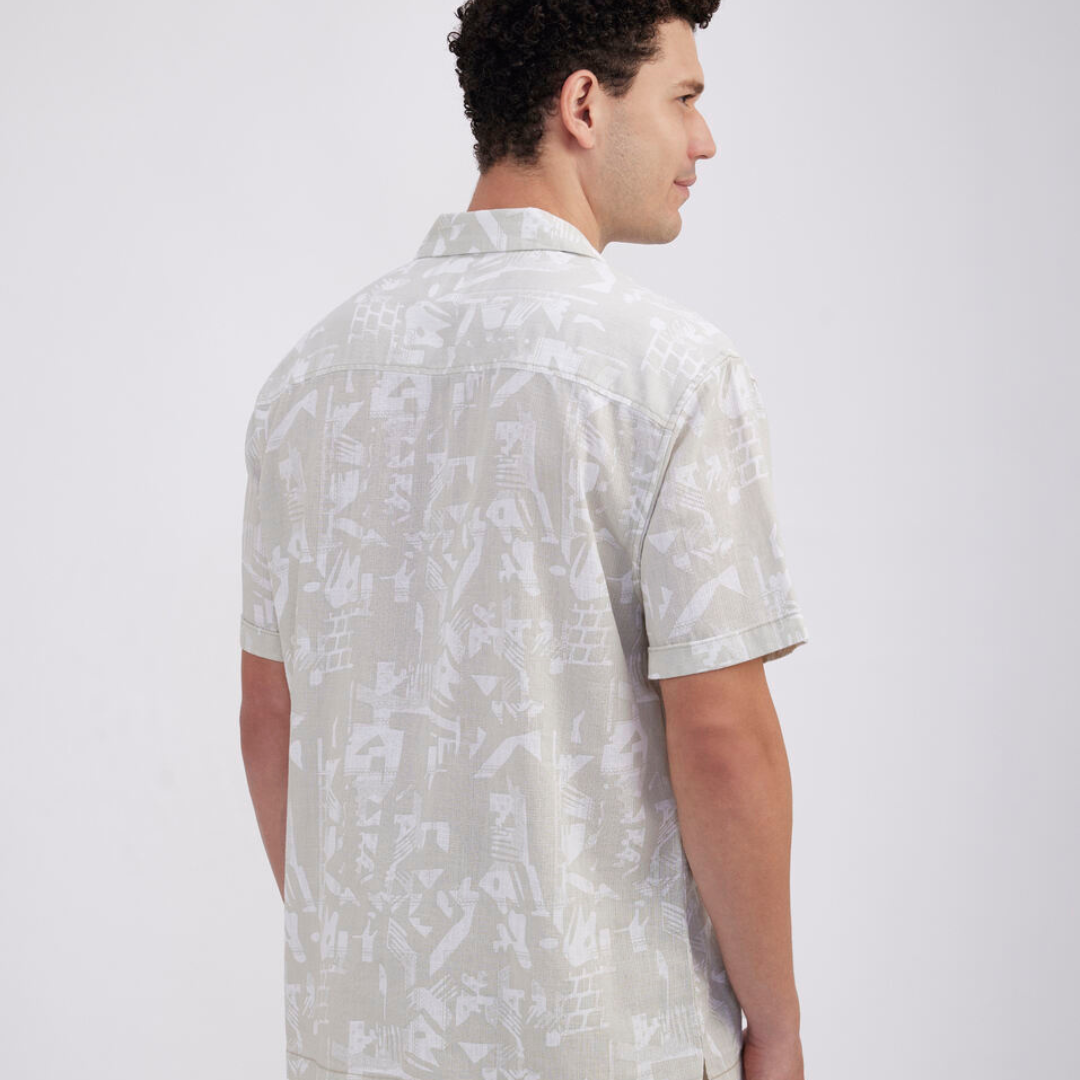 Men Beige Resort Collar Abstract Print Short Sleeve Shirt