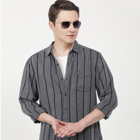 Wrangler Men Striped Blue Regular Fit Shirt