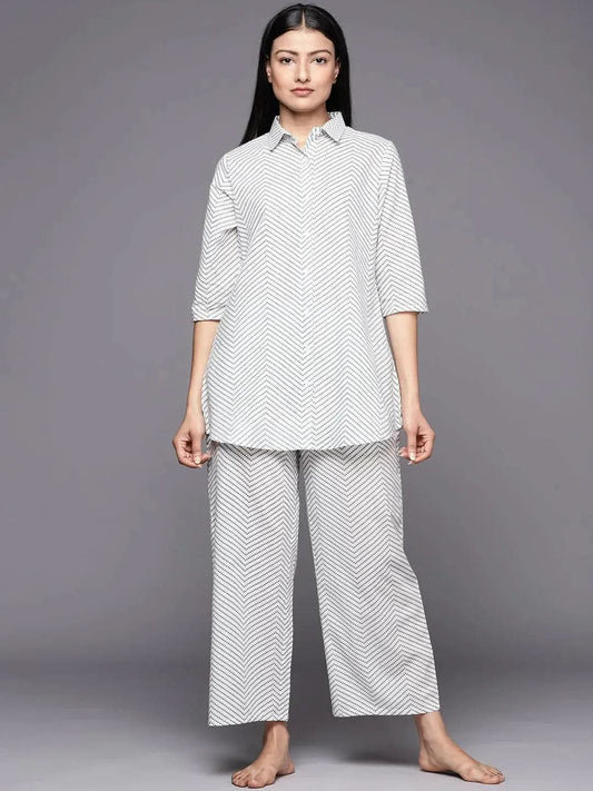 Printed cotton night suit
